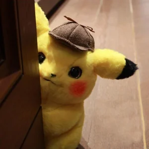 Peluche Pikachu Détective Kawaii